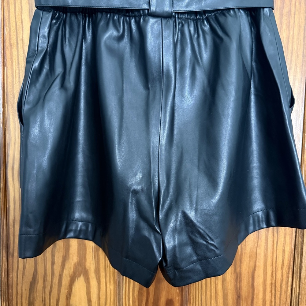 Bluivy Black High-Waist Faux Leather Paperbag Shorts with Tie - Picture 2 of 4
